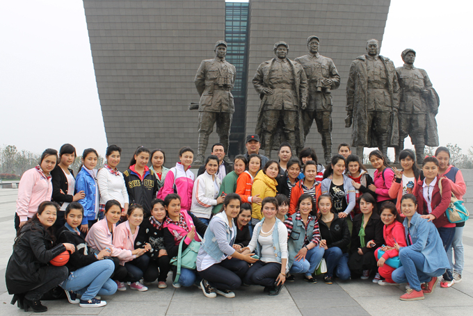 合肥幼师学校新疆班学生参观渡江战役纪念馆